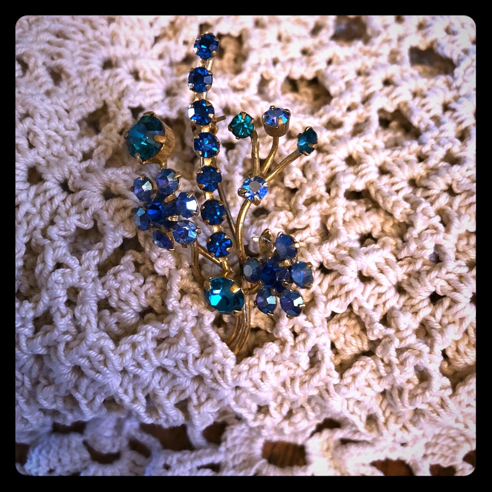Vintage pin